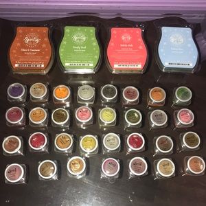 4 full packs, 31 mini scentsy